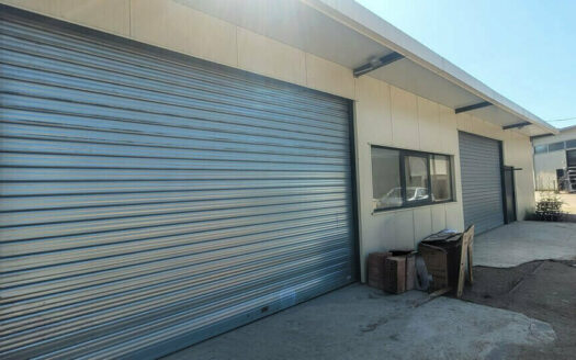 L LOCAL D'ACTIVITES de 110 m²