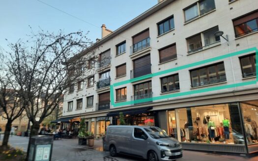 L BUREAUX de 105 m²