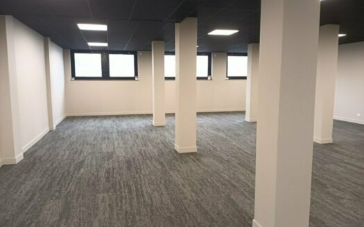 L BUREAUX de 129 m²