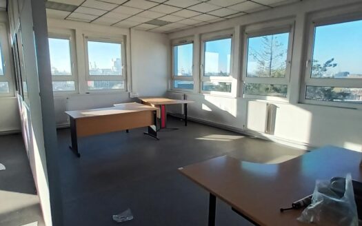L BUREAUX de 145 m²