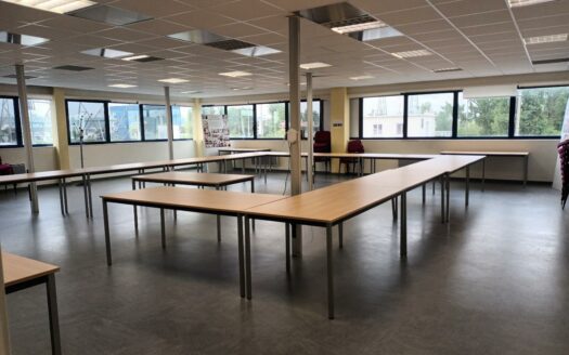 L BUREAUX de 352 m²