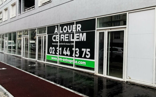 L LOCAL COMMERCIAL de 400 m²