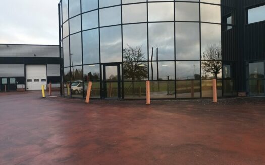 L BUREAUX de 158 m²