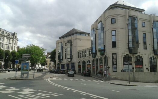 L BUREAUX de 190.74 m²