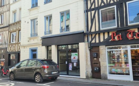 L LOCAL COMMERCIAL de 80 m²