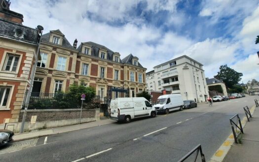 L BUREAUX de 88 m²