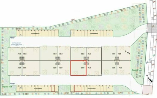L LOCAL D'ACTIVITES de 131.81 m²