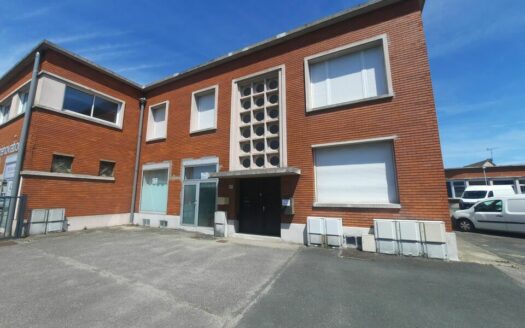 L BUREAUX de 222 m²