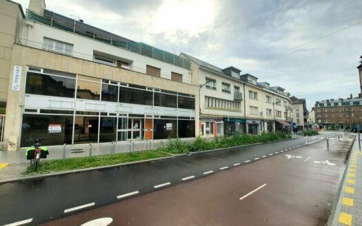 L BUREAUX de 153 m²