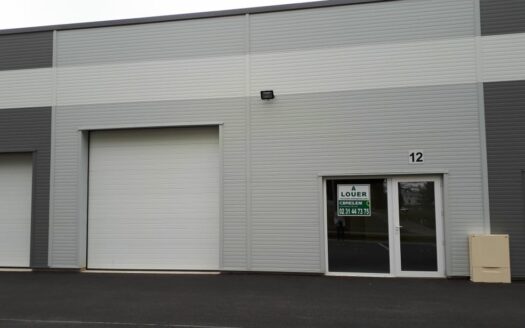 L LOCAL D'ACTIVITES de 144 m²