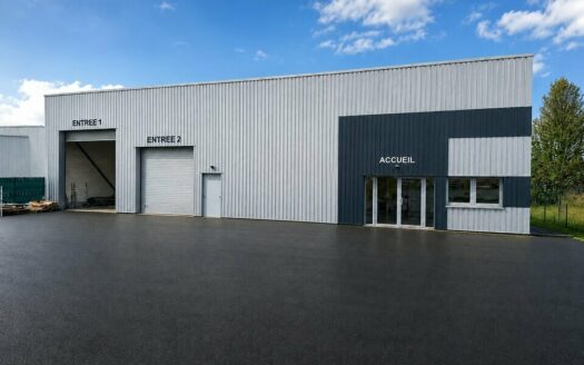 L LOCAL D'ACTIVITES de 410 m²