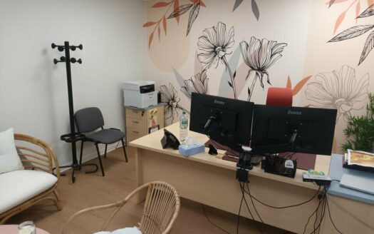 L BUREAUX de 168 m²