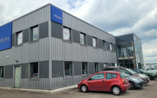 L BUREAUX de 84 m²