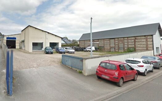 L LOCAL D'ACTIVITES de 560 m²