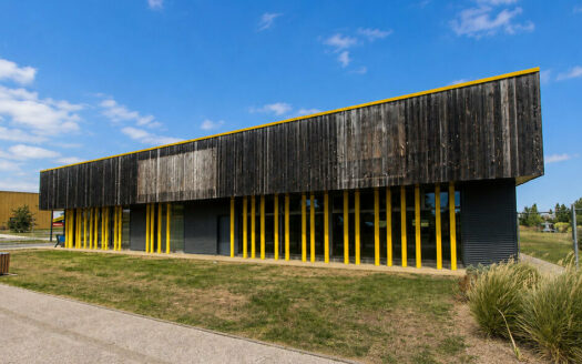 L LOCAL COMMERCIAL de 1165 m²