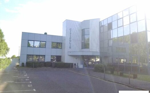 L BUREAUX de 74 m²