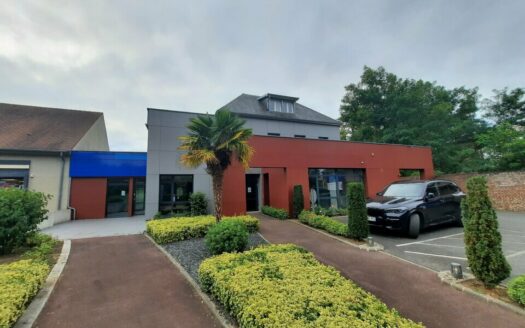 V BUREAUX de 323.47 m²