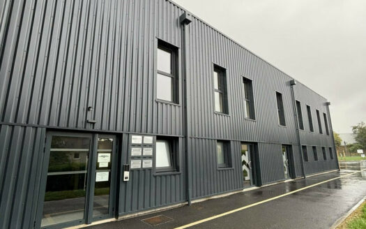 L BUREAUX de 83 m²